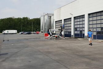 Industrie- und Hallenreinigung durch die Firma GLASKLAR Gebäudereinigung