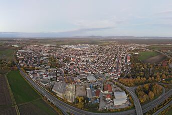 Panorama-Luftaufnahme von Bürstadt