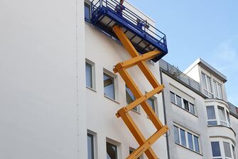Fassadenreinigung durch die Firma GLASKLAR Gebäudereinigung