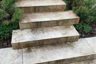 Steinreinigung durch die Firma GLASKLAR Gebäudereinigung