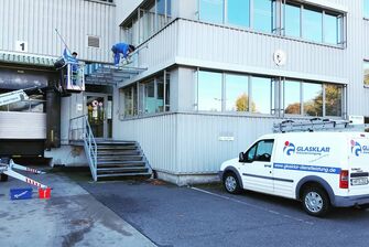 Industrie- und Hallenreinigung durch die Firma GLASKLAR Gebäudereinigung