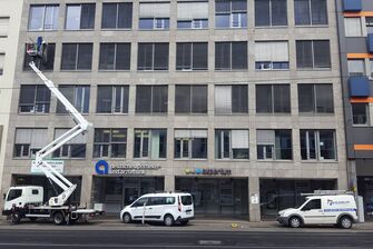 Fassadenreinigung durch die Firma GLASKLAR Gebäudereinigung