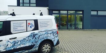 Büroreinigung durch die Firma GLASKLAR Gebäudereinigung